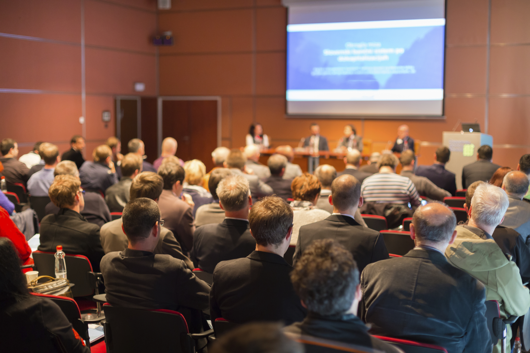 Les meilleures stratégies pour promouvoir un événement d'entreprise